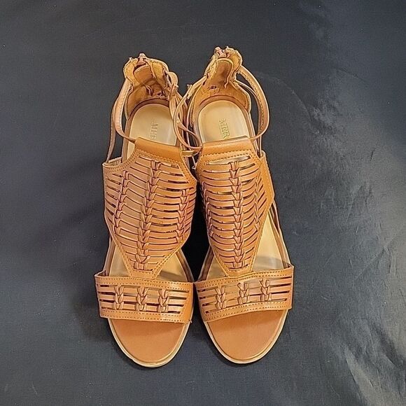 MERONA PEEP TOE CUTOUT WOMEN"S WEDGE STYLE SANDAL - Picture 3 of 14